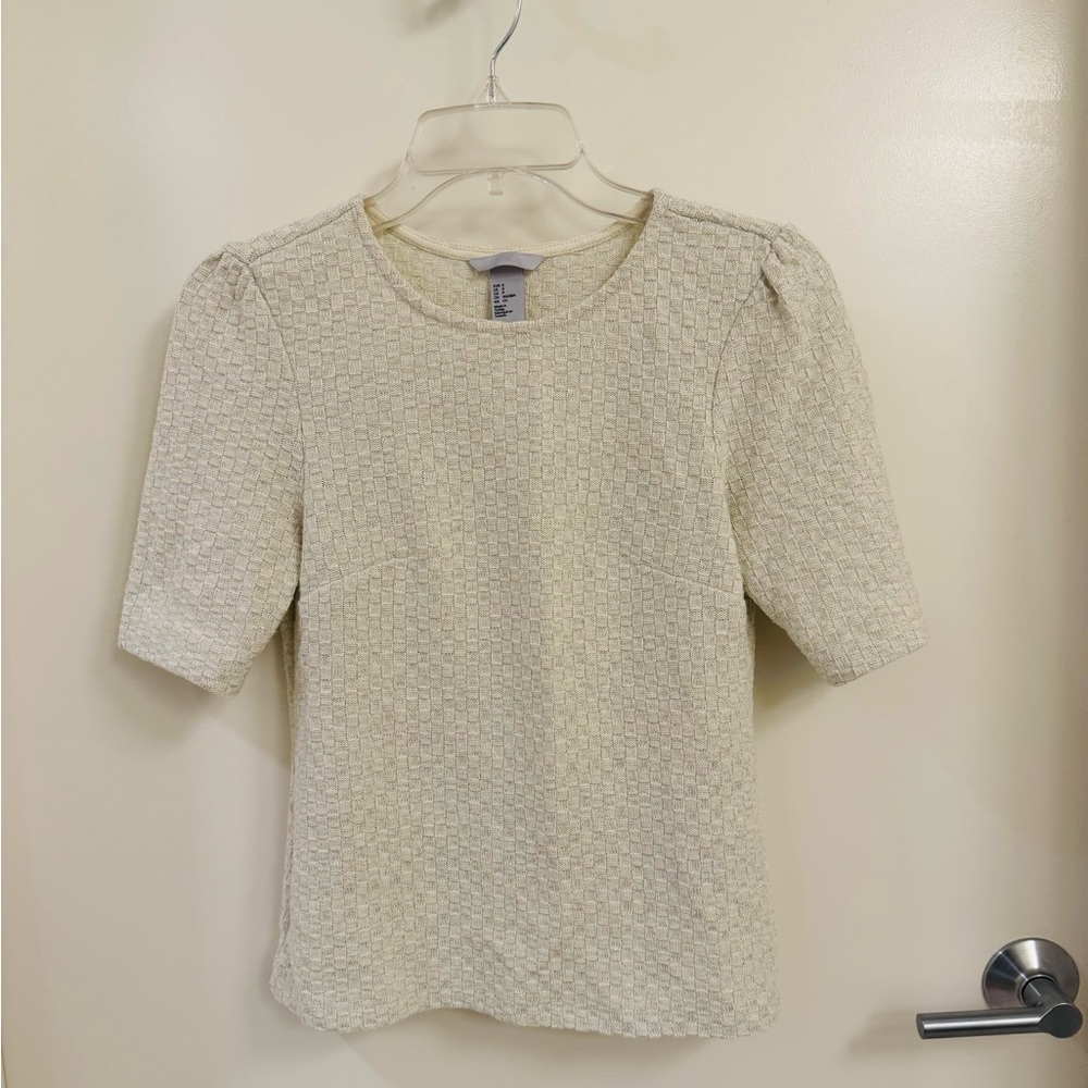 Stretch Knit Modern Puff Short Sleeve Sweater / Blouse. Size Small.